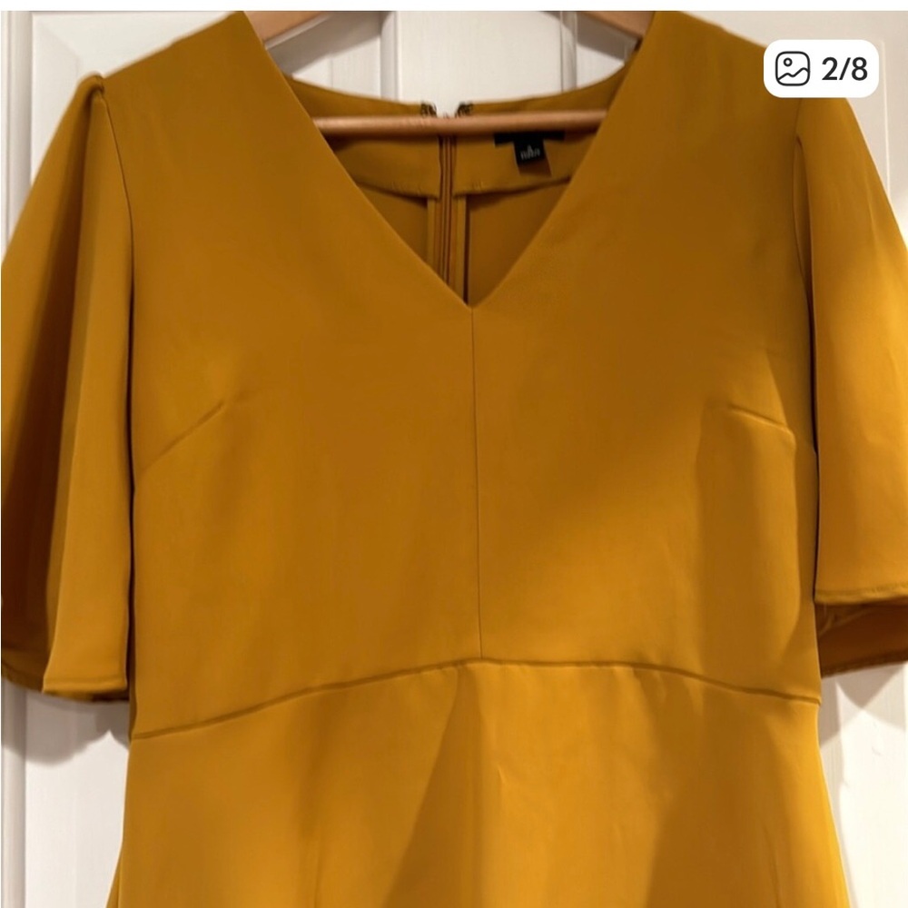 Ann Taylor Flutter Sleeve Peplum Top